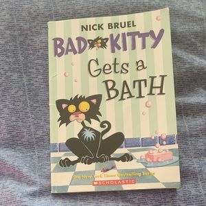 BAD KITTY gets a BATH  Book for  Children